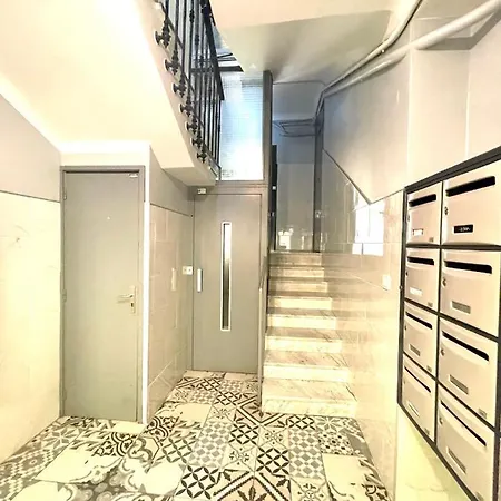 Apartment Assalit Center